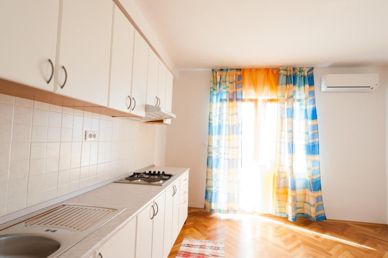 A3 Apt W Balcony & Sea View 2 Min Walking To